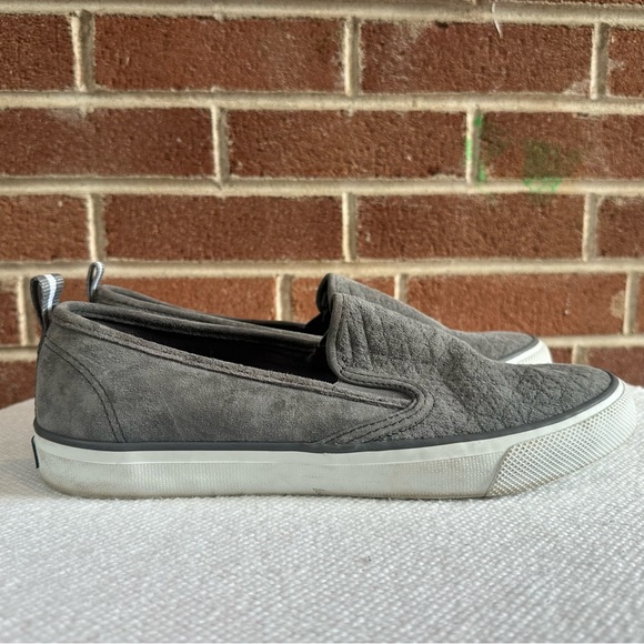 Sperry Women's Seaside Quilted Gray Suede Casual Slip-on Sneakers Shoes Size 10 - Picture 1 of 8